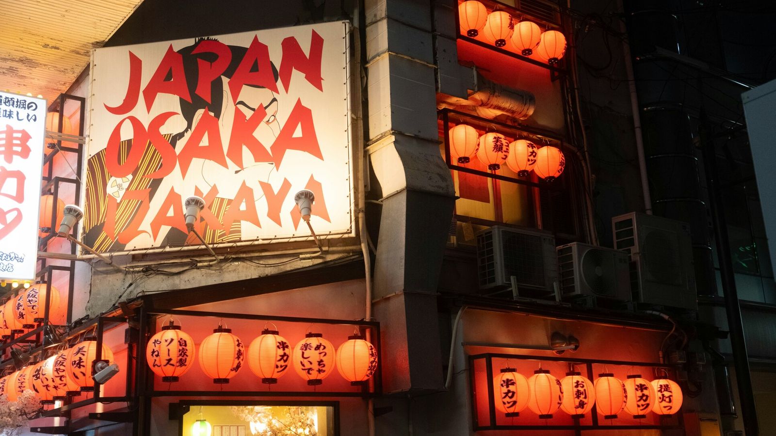 ゴールデン街2026:残ったもの、入れ替わったもの